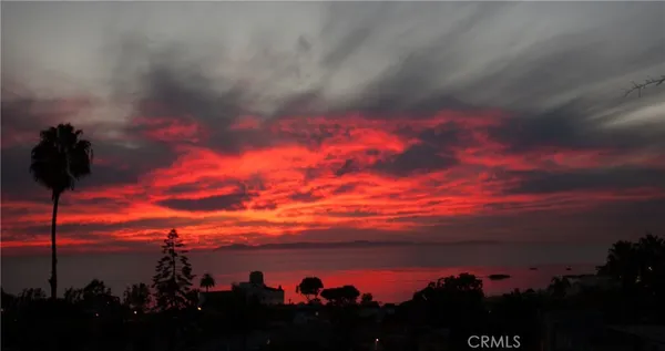 $3,995 | 464 Bent Street, Unit C, Laguna Beach, CA 92651