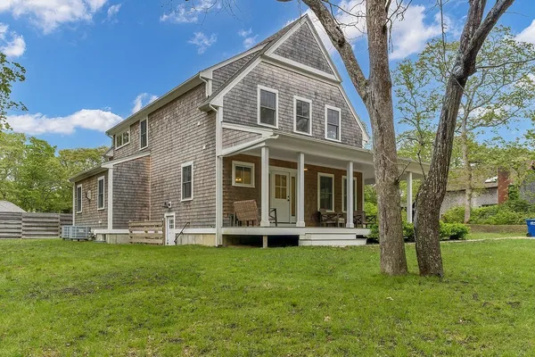 $1,750,000 | 28 Grovedale Road, Oak Bluffs, MA 02557