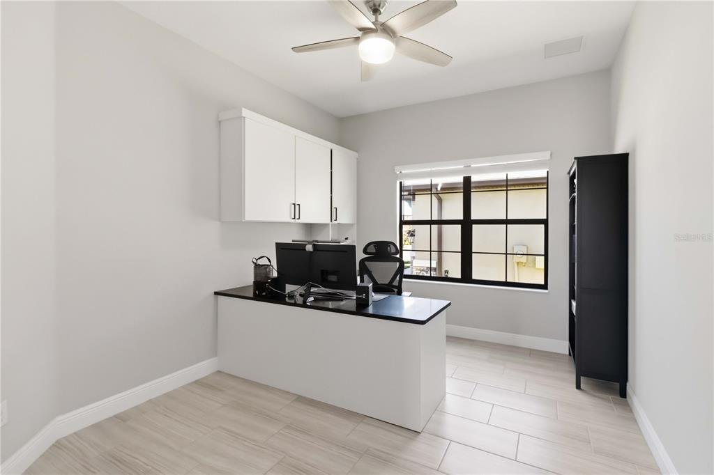 805 Viscount Street Brandon, FL 33511 - Photo 13 of 46 a living room with furniture and window
