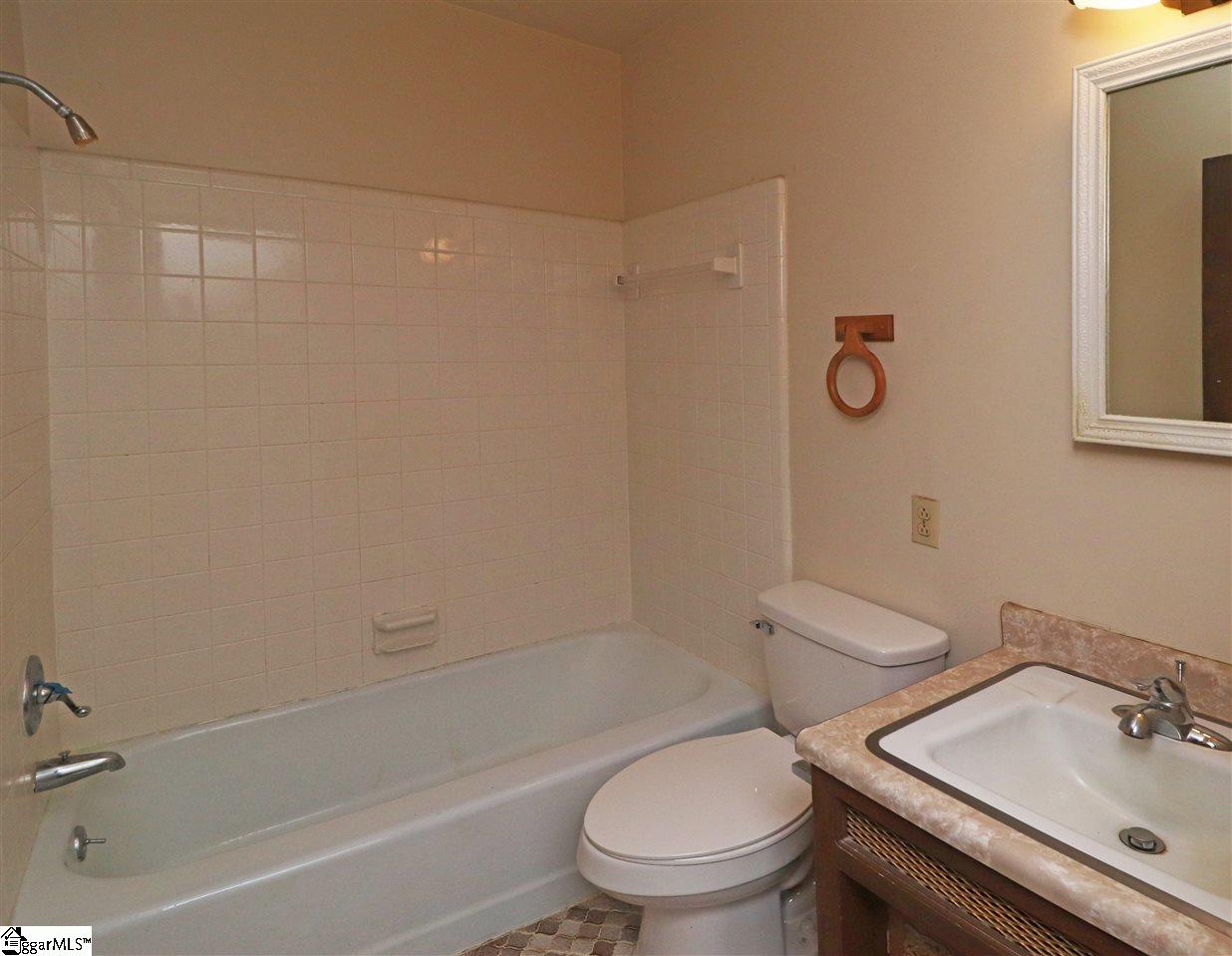 120 Yown Road Greenville, SC 29611 - Photo 15 of 29