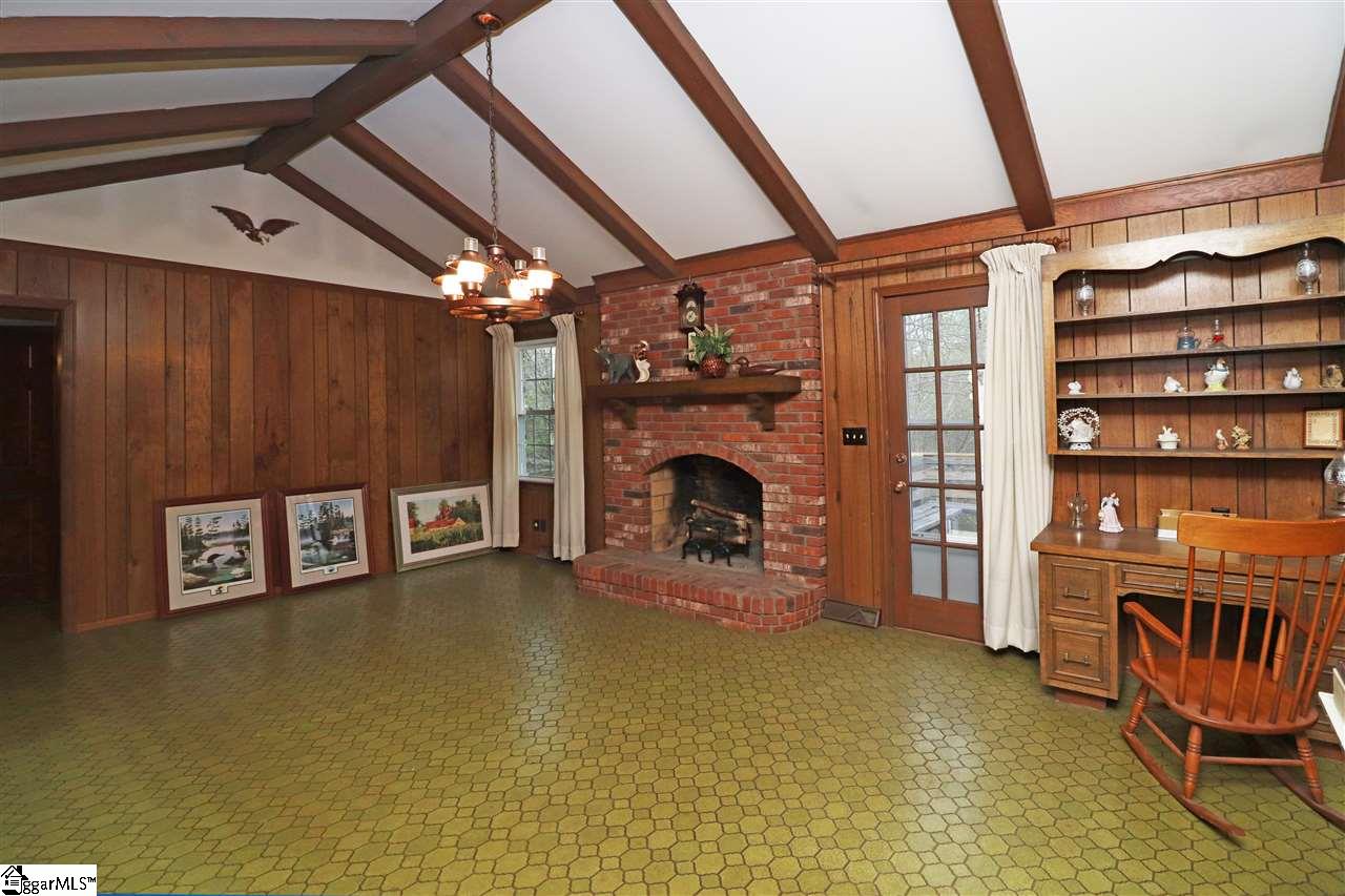 120 Yown Road Greenville, SC 29611 - Photo 4 of 29