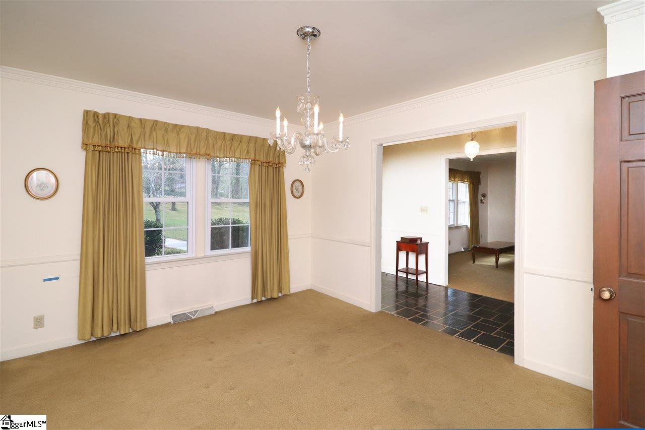120 Yown Road Greenville, SC 29611 - Photo 7 of 29