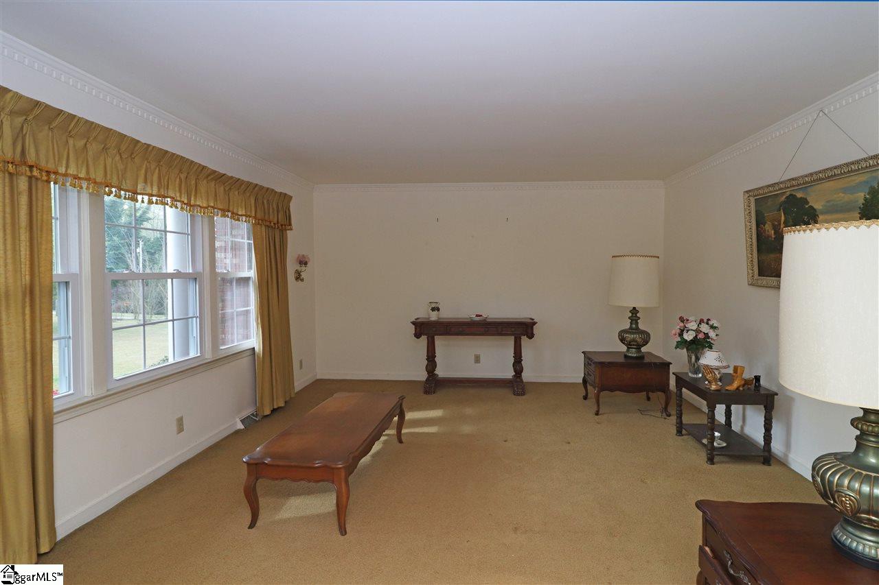 120 Yown Road Greenville, SC 29611 - Photo 8 of 29