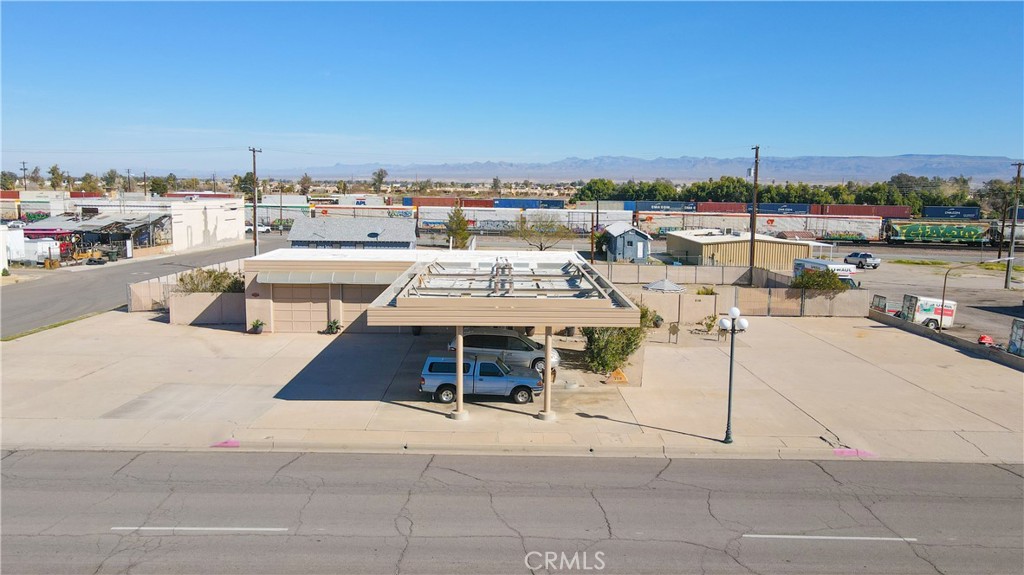 518 West Broadway St  