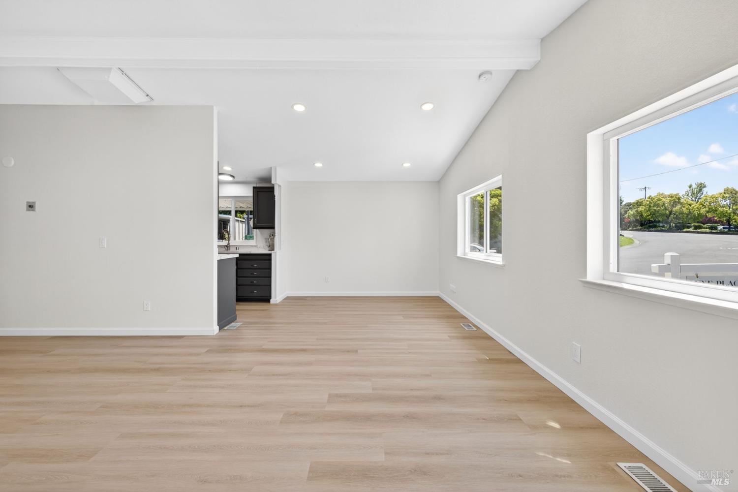 42 Redwing Drive Santa Rosa, CA 95409 - Photo 16 of 23 Gallery Image 16
