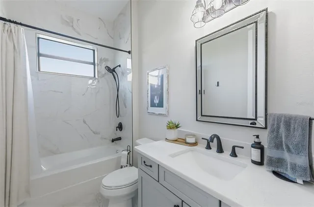 $649,900 | 5 Aye Court, Placida, FL 33946