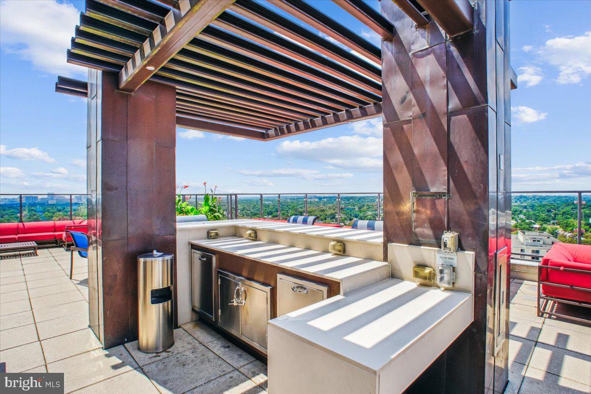851 North Glebe Road, Unit 1003 Arlington, VA 22203 - Photo 30 of 73