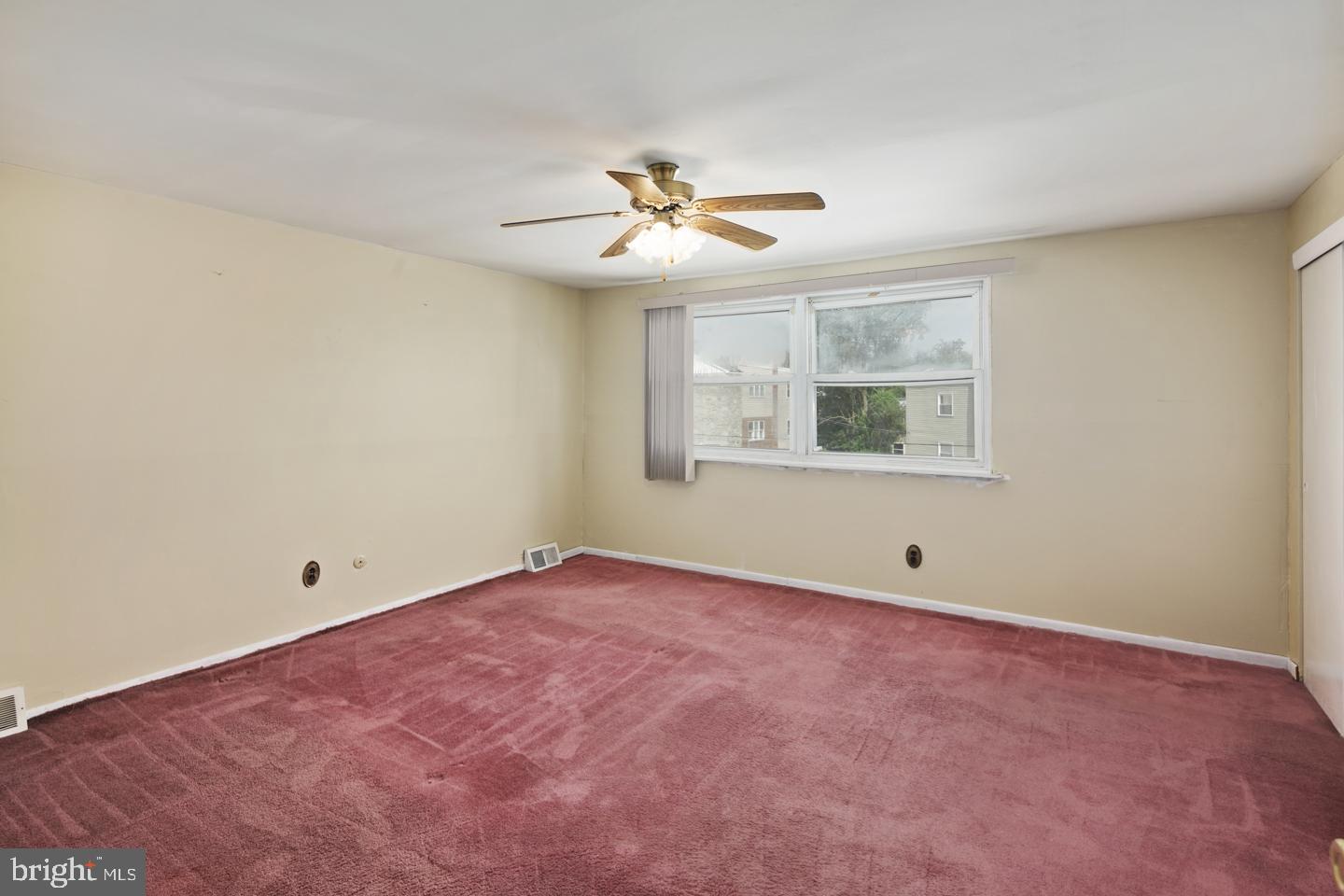 10851 Harrow Road Philadelphia, PA 19154 - Photo 15 of 26 Bedroom (Front Room)