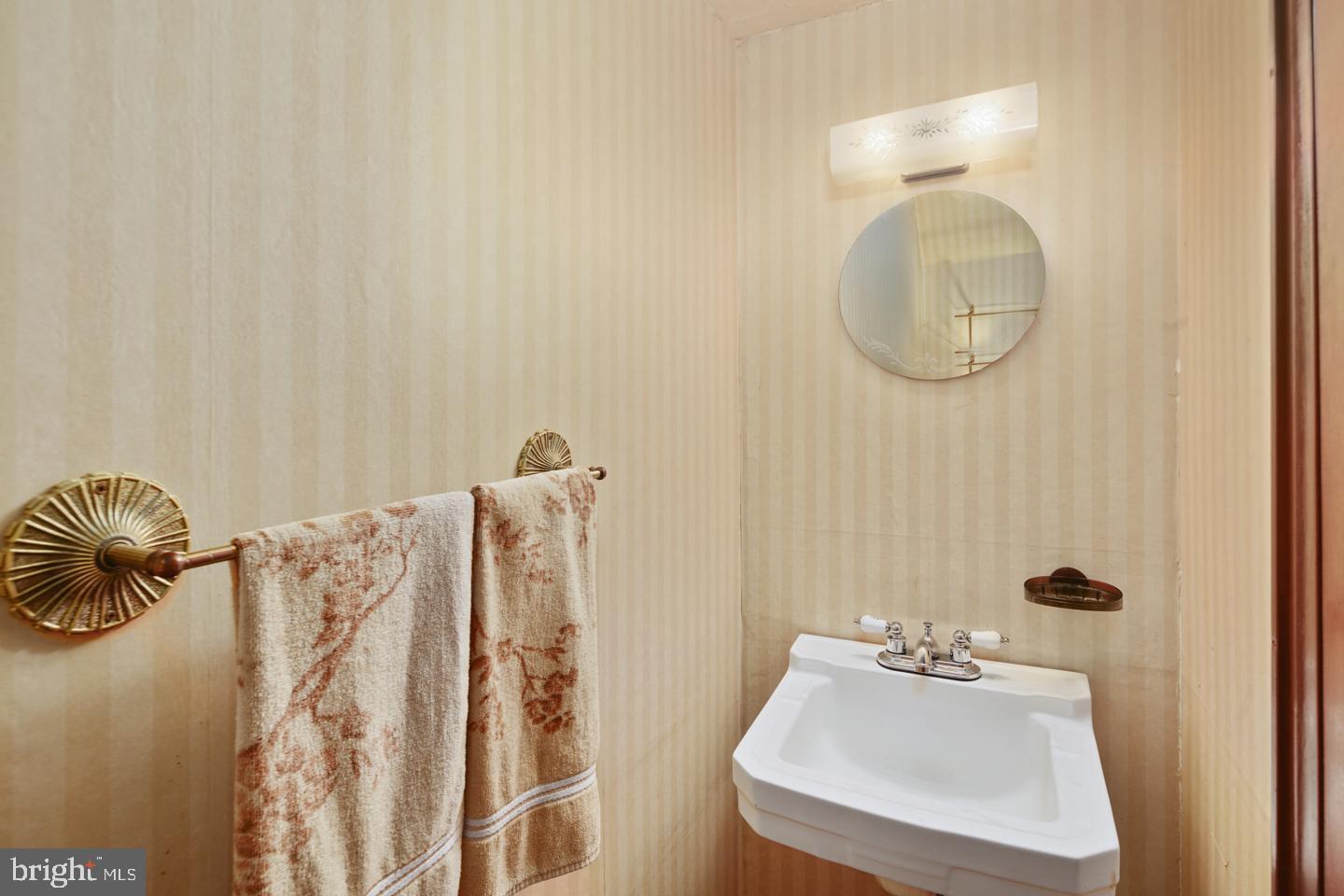 10851 Harrow Road Philadelphia, PA 19154 - Photo 17 of 26 Half Bathroom