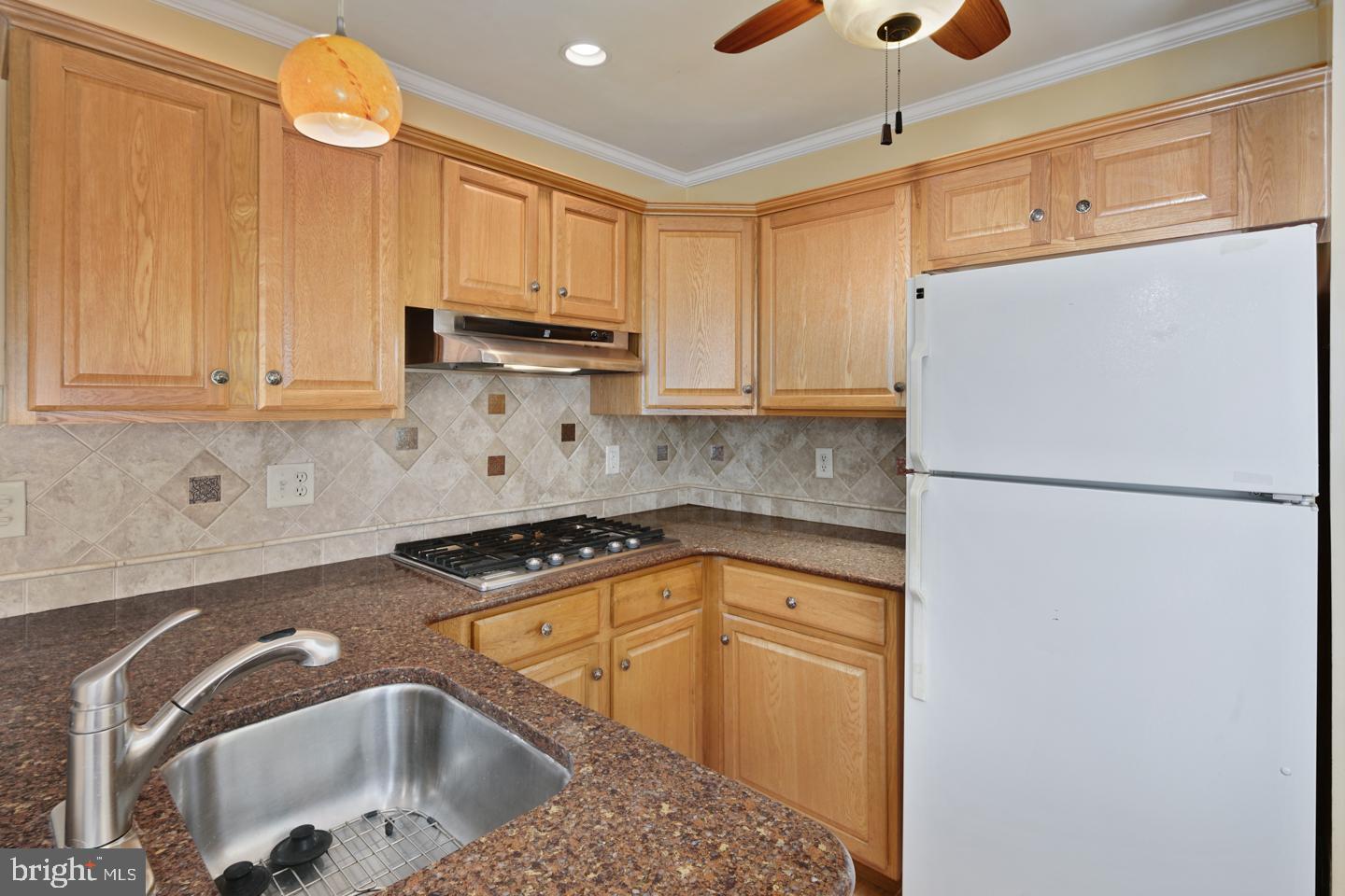 10851 Harrow Road Philadelphia, PA 19154 - Photo 4 of 26 Kitchen