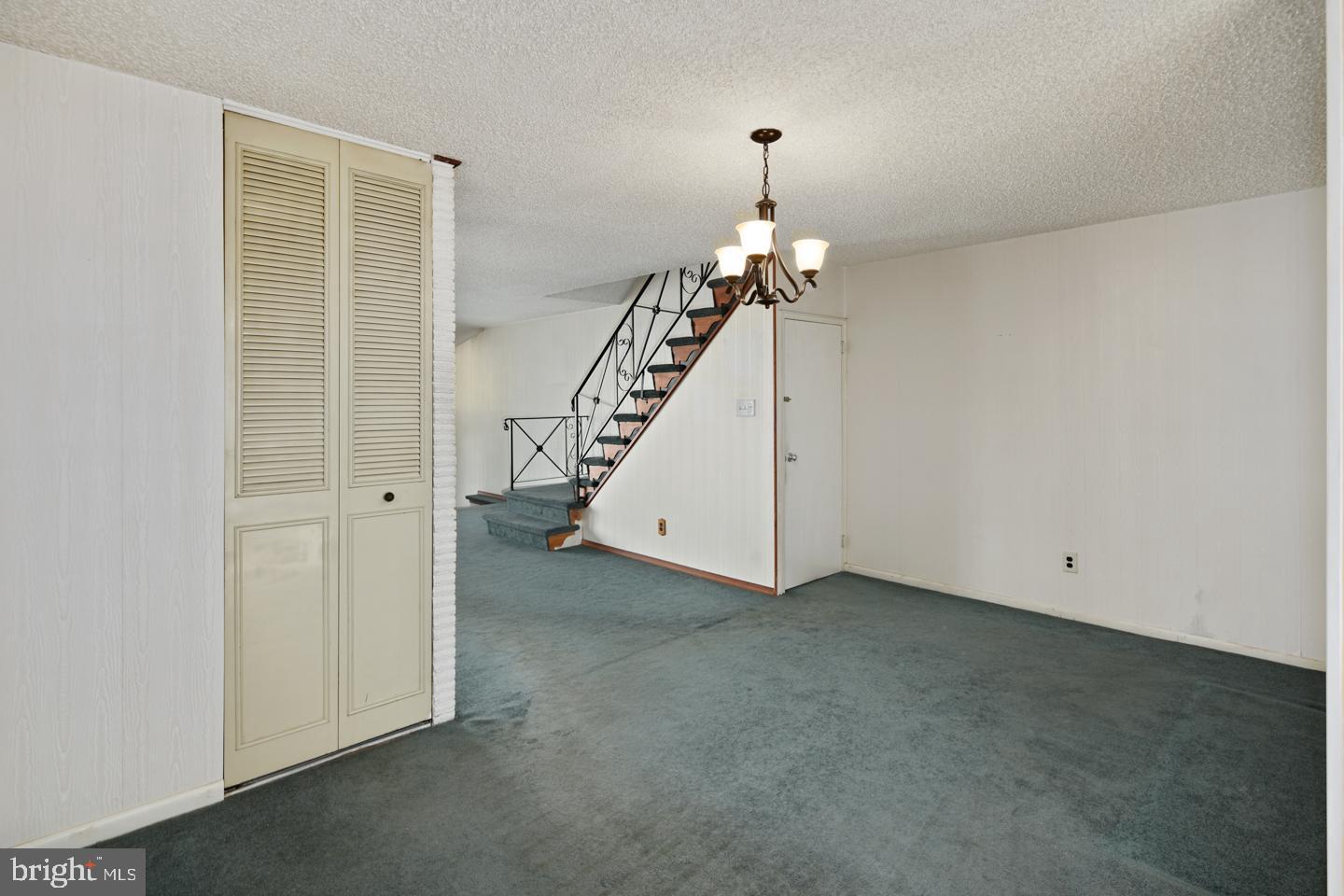 10851 Harrow Road Philadelphia, PA 19154 - Photo 10 of 26 Dining Room