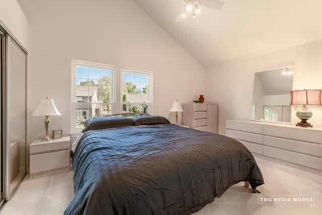 $465,000 | 300 Churchill Lane, Aurora, IL 60504