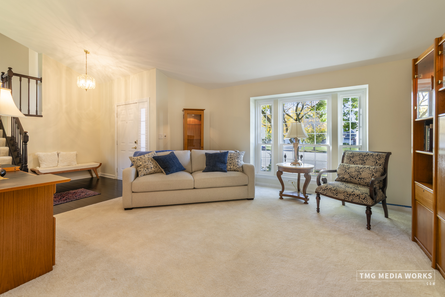 300 Churchill Lane Aurora, IL 60504 - Photo 10 of 30 a living room with furniture and a large window