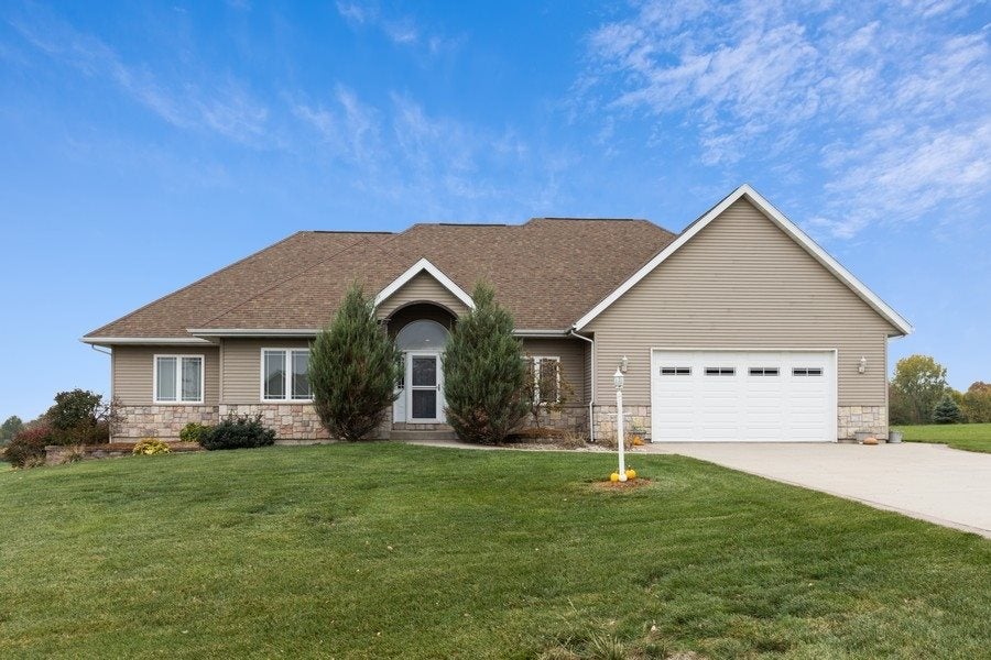 1055 Blue Grass Drive Riverside, IA 52327 - Photo 1 of 35 Gallery Image 1