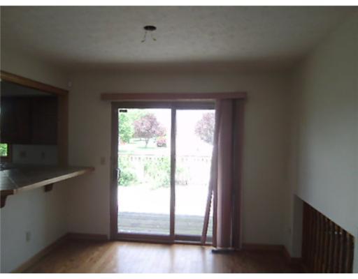 1420 Hinkle Road Springfield, OH 45505 - Photo 4 of 9