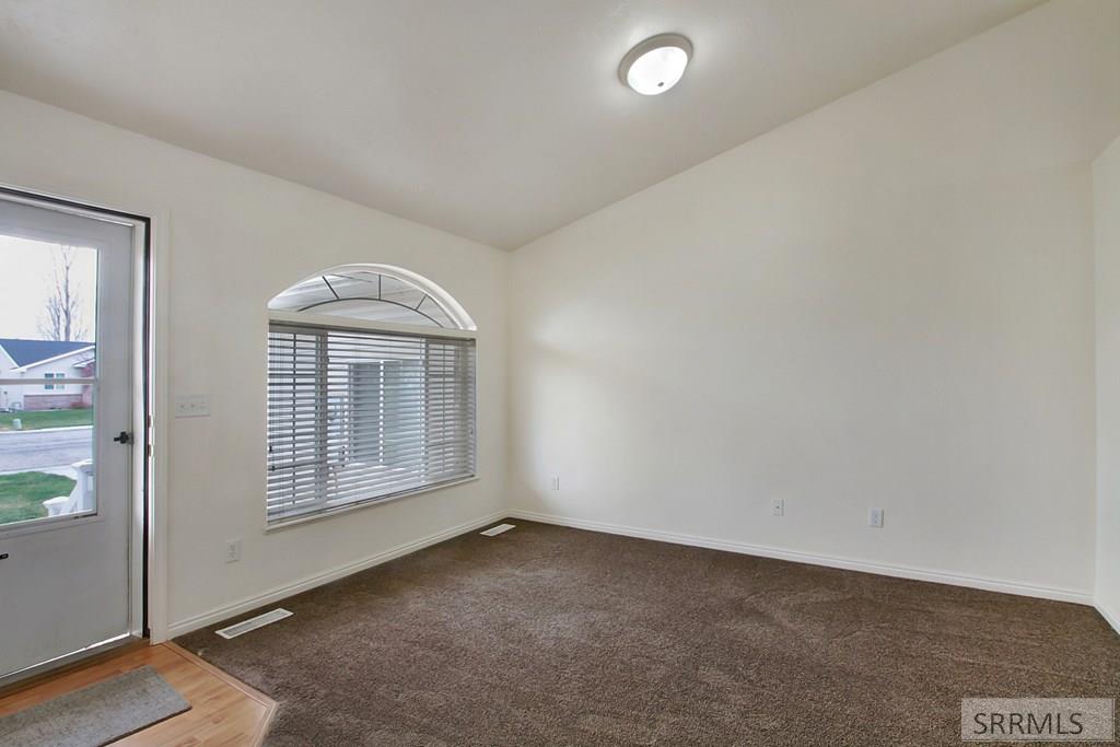 1122 Matchpoint Drive Ammon, ID 83406 - Photo 2 of 12