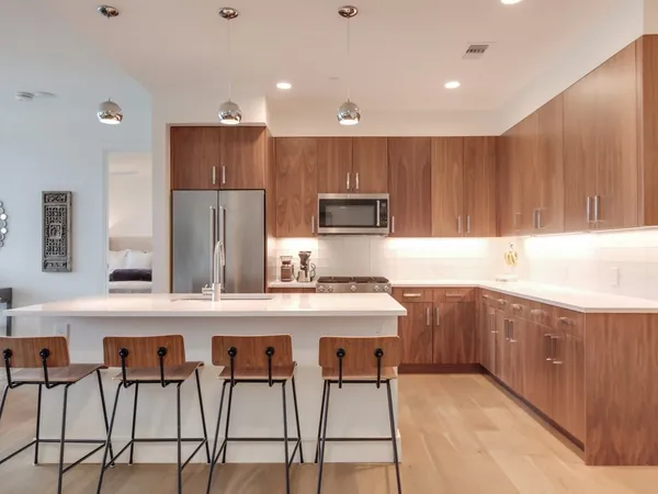 $5,500 | 222 West Avenue, Unit 1313, Austin, TX 78701