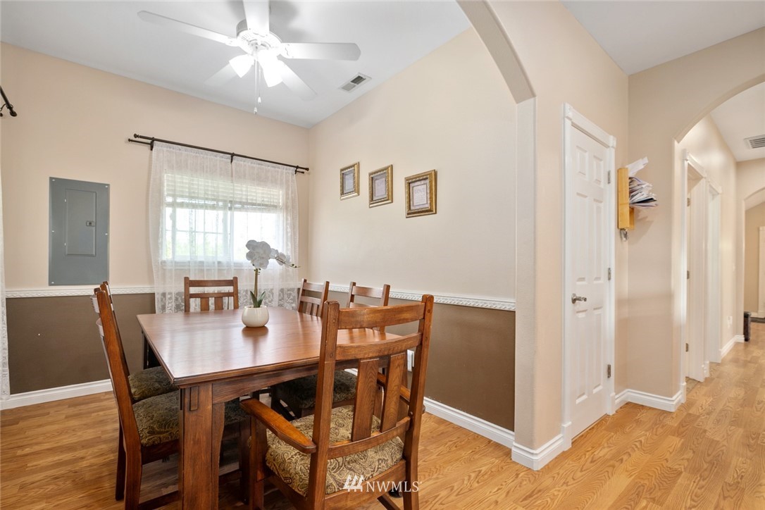 3351 Mountain View Road Ferndale, WA 98248 - Photo 13 of 32