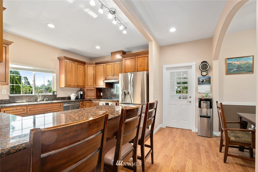 3351 Mountain View Road Ferndale, WA 98248 - Photo 10 of 32