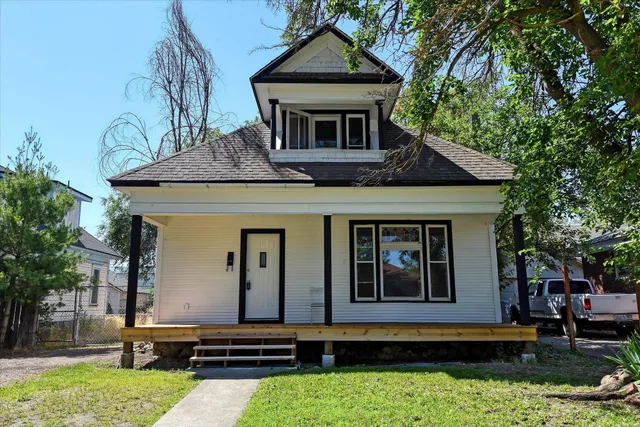 $324,898 | 1121 West Knox Avenue, Spokane, WA 99205