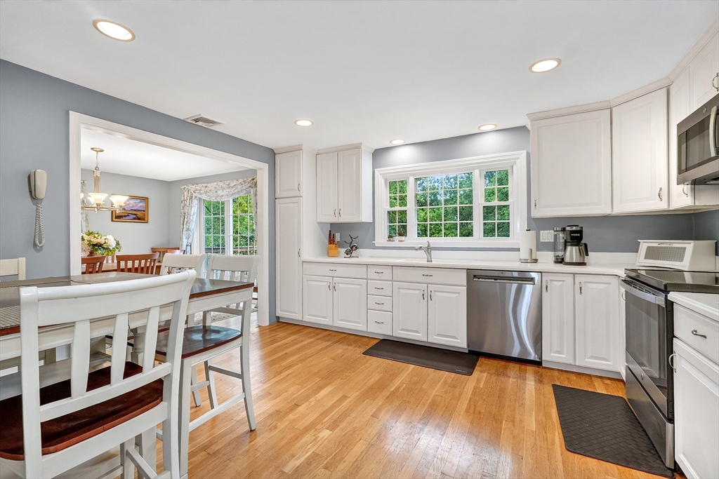 68 Phillips Brooks Road Westwood, MA 02090 - Photo 10 of 35