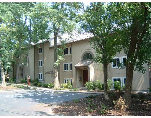 400 New River Road, Unit 305 Lincoln, RI 02838 - Photo 1 of 6 Exterior Front.