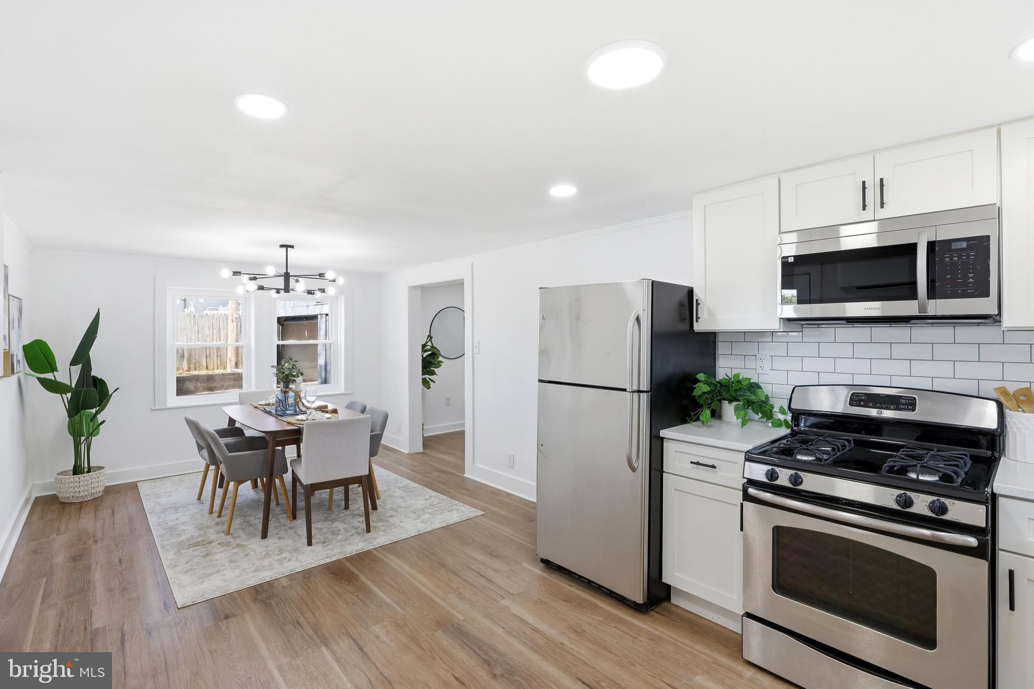 525 45th Street Baltimore, MD 21224 - Photo 11 of 36 Kitchen Dining Combo