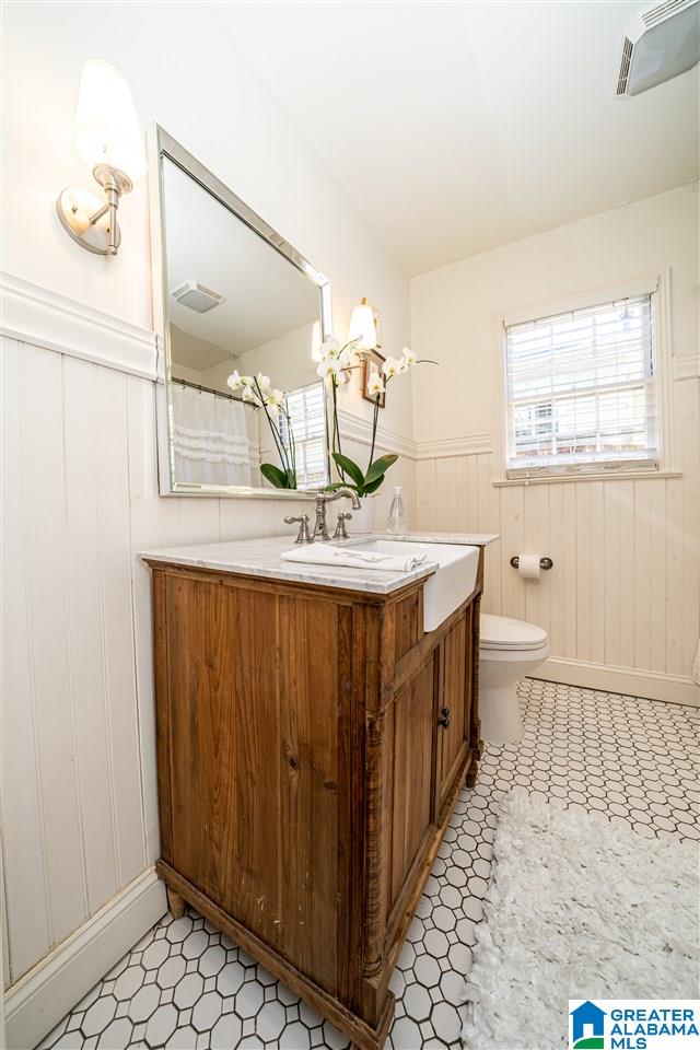 703 Broadway Street Birmingham, AL 35209 - Photo 23 of 32