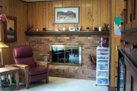 1606 Newcastle Road Grosse Pointe, MI 48236 - Photo 5 of 7 730069-4.JPG