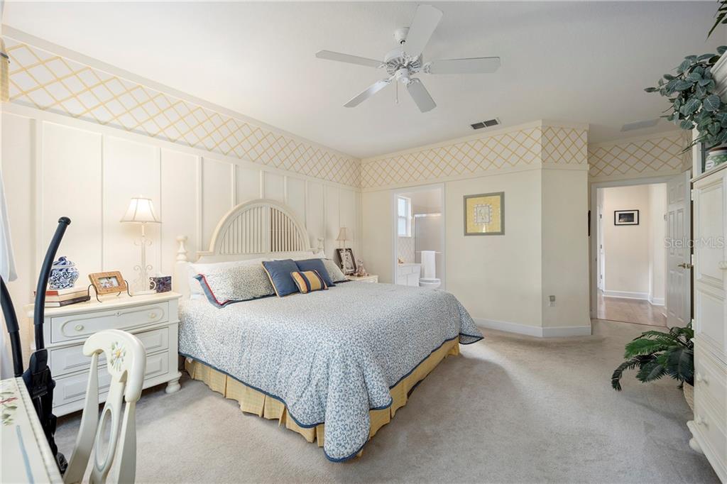 13239 Southeast 92nd Court Road Summerfield, FL 34491 - Photo 16 of 32 Gallery Image 16