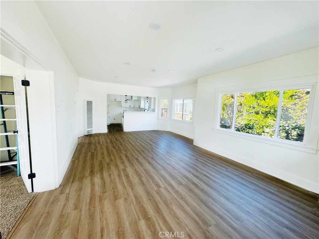 873 North Towne Avenue Pomona, CA 91767 - Photo 12 of 21