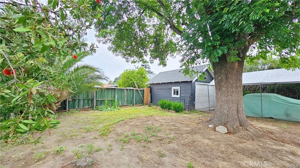 873 North Towne Avenue Pomona, CA 91767 - Photo 17 of 21