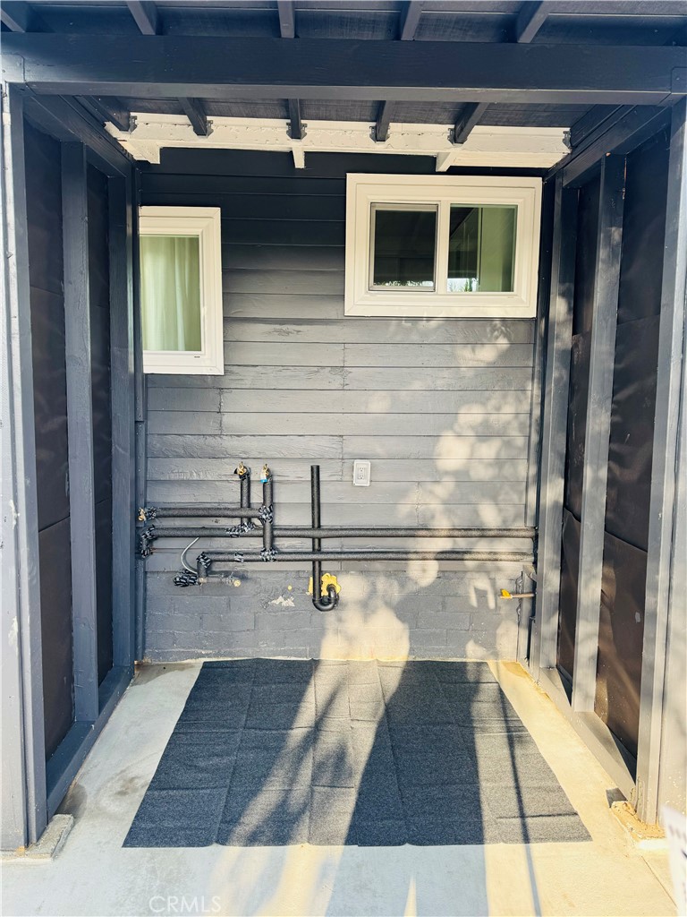 873 North Towne Avenue Pomona, CA 91767 - Photo 18 of 21