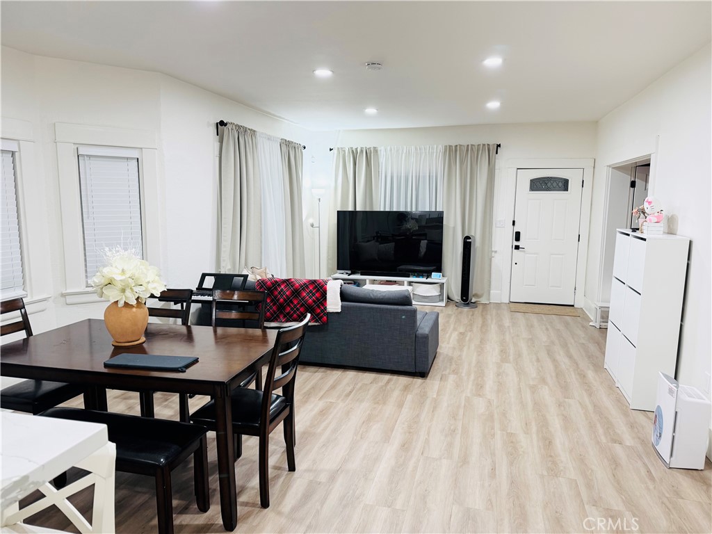 873 North Towne Avenue Pomona, CA 91767 - Photo 10 of 21