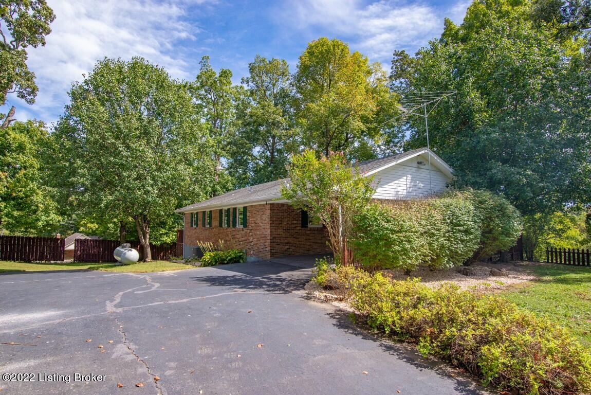 16940 Leitchfield Road Big Clifty, KY 42712 - Photo 59 of 76 16940 Leitchfield Rd-14