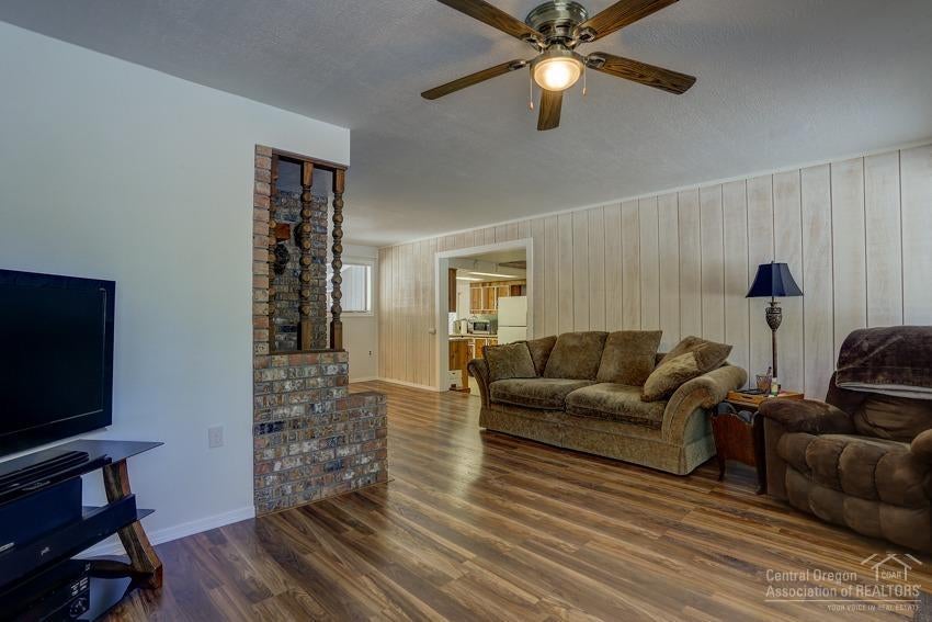 16897 Indigo Road Bend, OR 97707 - Photo 5 of 25 Gallery Image 5
