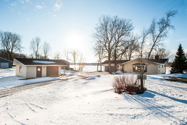 $729,000 | 1808 East Lake Geneva Road Northeast, Alexandria, MN 56308