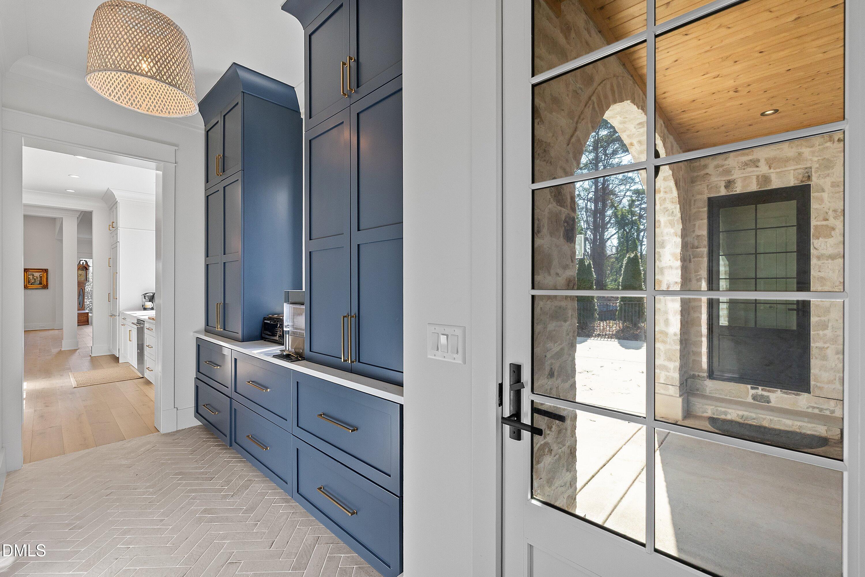 906 Brooks Avenue Raleigh, NC 27607 - Photo 20 of 64 21-906 Brooks_5207