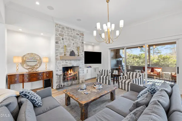 $2,350,000 | 906 Brooks Avenue, Raleigh, NC 27607