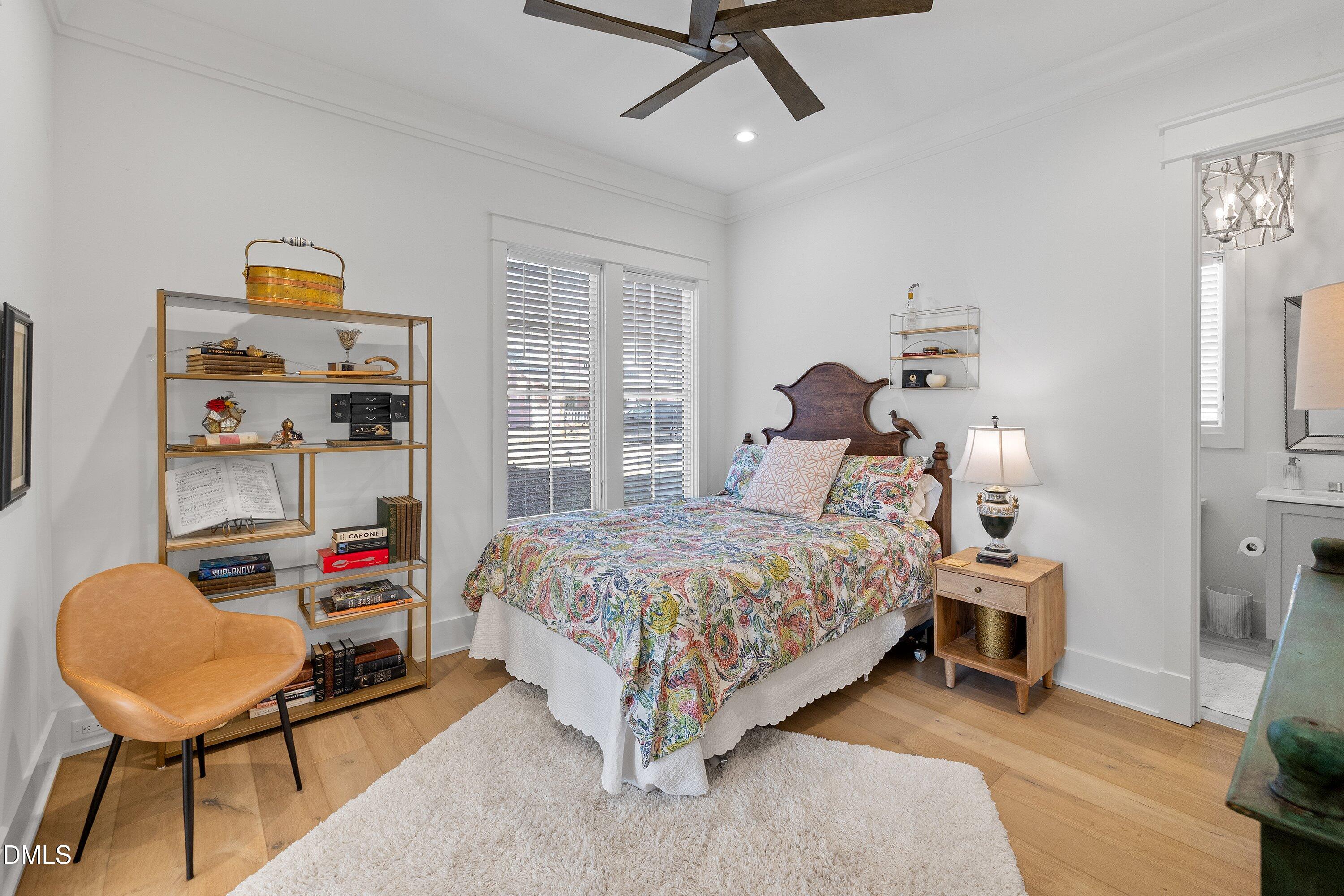 906 Brooks Avenue Raleigh, NC 27607 - Photo 36 of 64 29-906 Brooks_5277