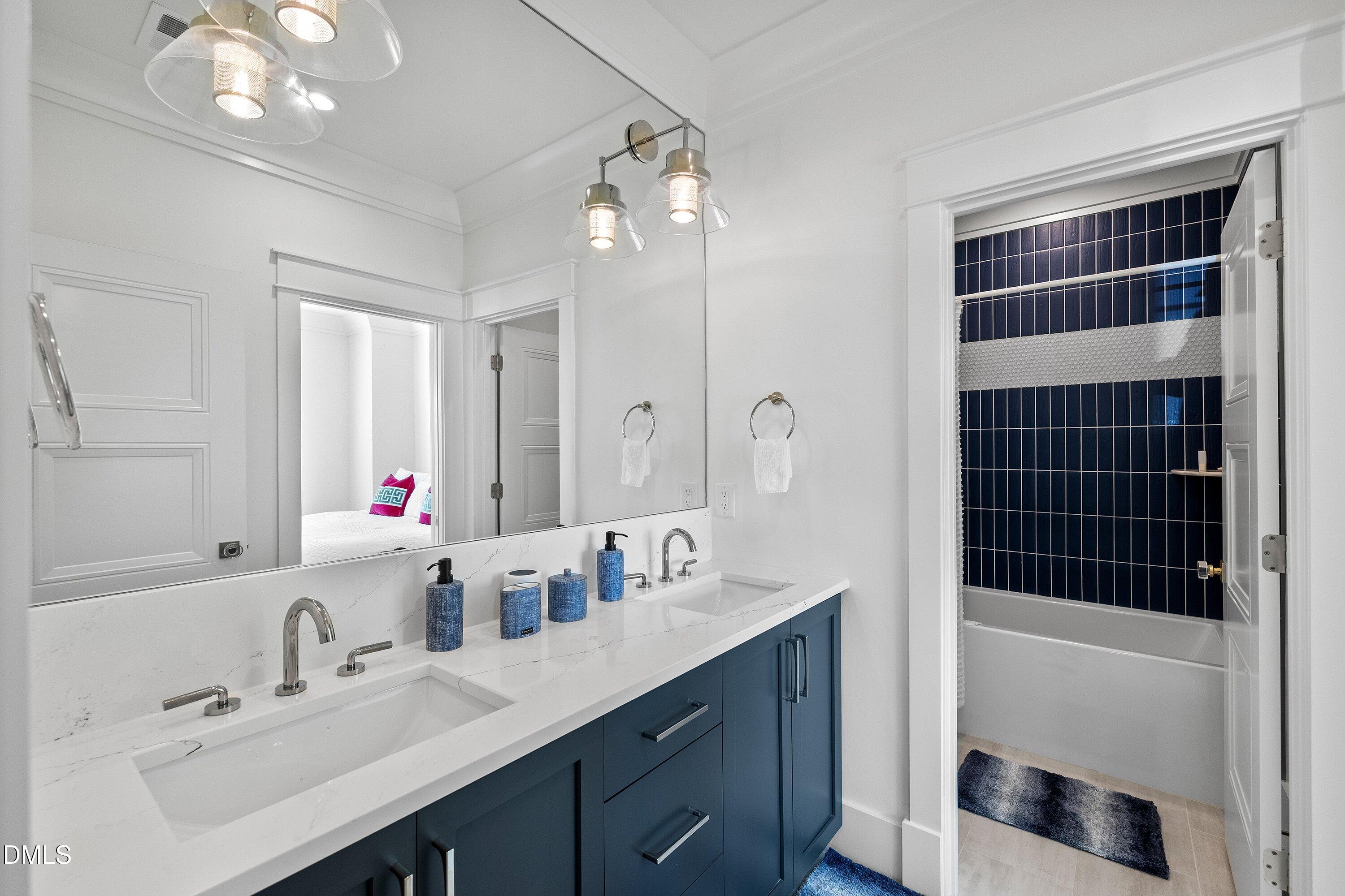 906 Brooks Avenue Raleigh, NC 27607 - Photo 44 of 64 45-906 Brooks_5492