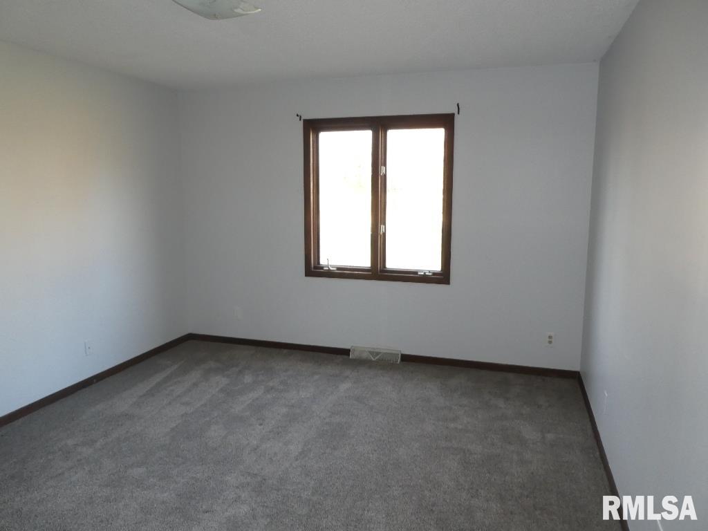 2714 Tozer Road Springfield, IL 62707 - Photo 13 of 30