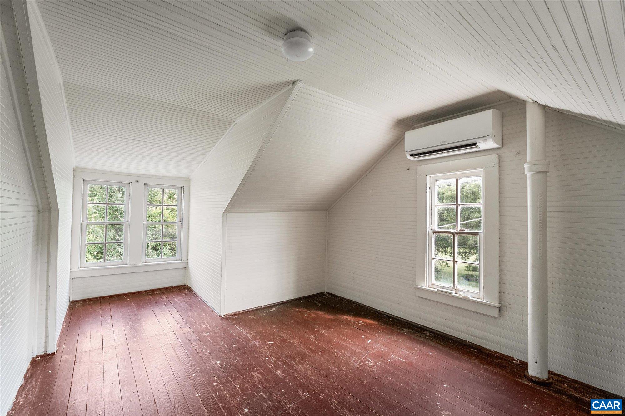 403 Riverside Drive Schuyler, VA 22969 - Photo 21 of 28 Perfect Office Space