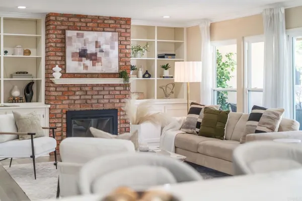 $1,390,000 | 12376 Frontera Road, San Diego, CA 92128