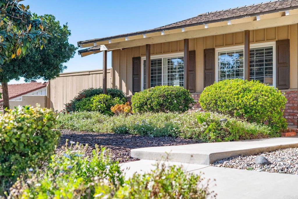 12376 Frontera Road San Diego, CA 92128 - Photo 2 of 35