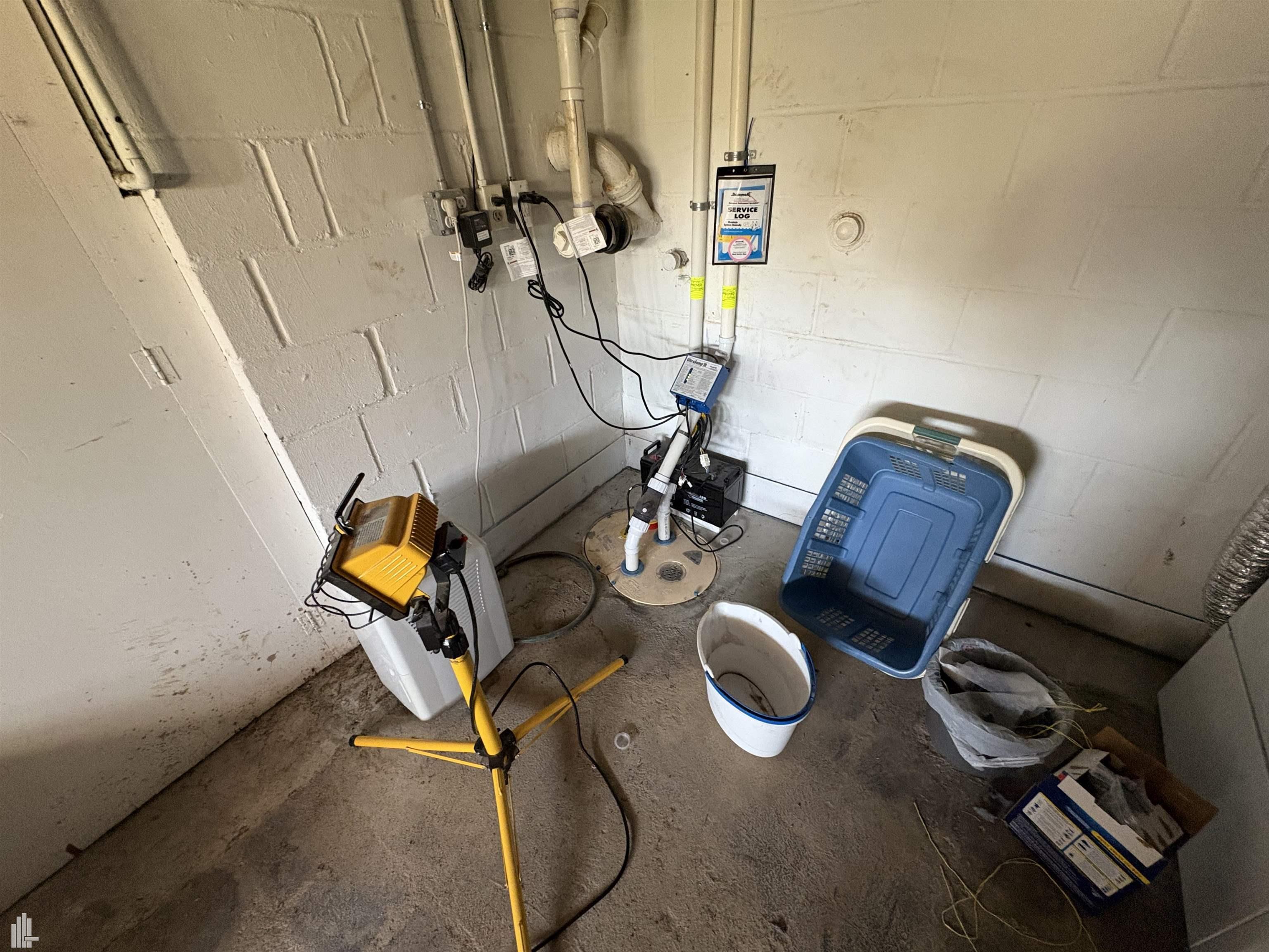 14867 21 Mile Road Utica, MI 48315 - Photo 35 of 44 Sump Pump
