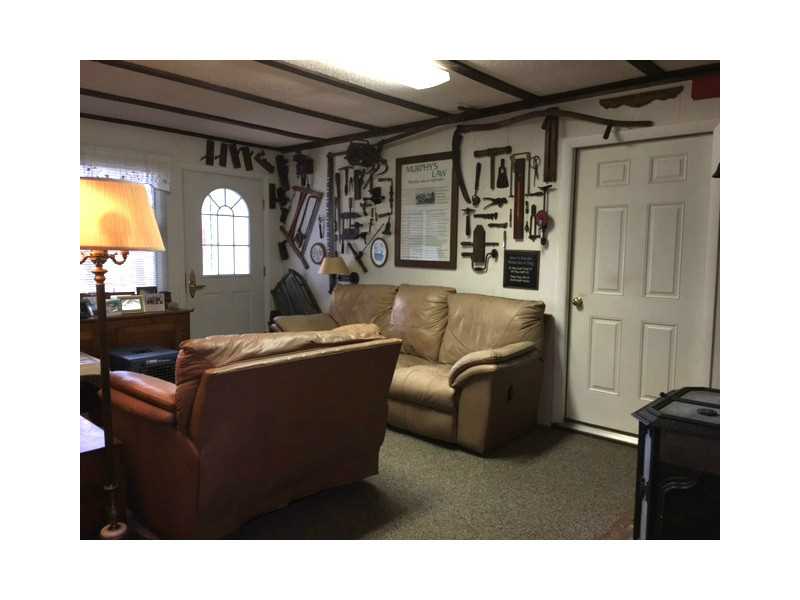 25 Club House Road Coventry, RI 02816 - Photo 13 of 19 Den/Family/Great Room.