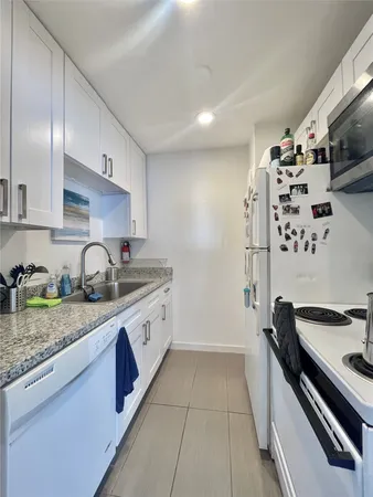 $1,350 | 412 Pacific Street, Unit 12E, Houston, TX 77006