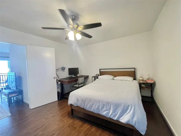$1,350 | 412 Pacific Street, Unit 12E, Houston, TX 77006