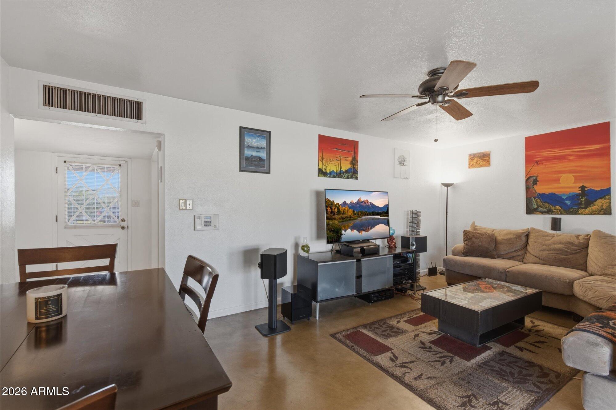 940 East Berridge Lane Phoenix, AZ 85014 - Photo 12 of 30 940 E Berridge Ln